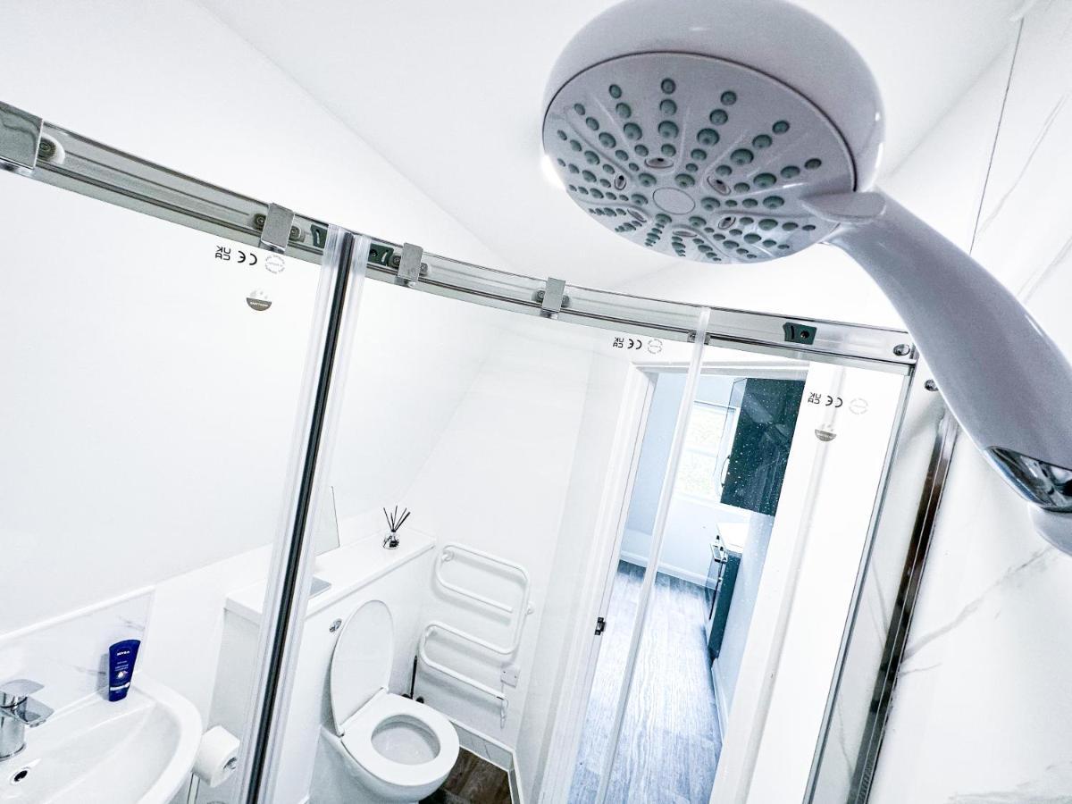 Lovely Studio Apartment Maidstone Buitenkant foto